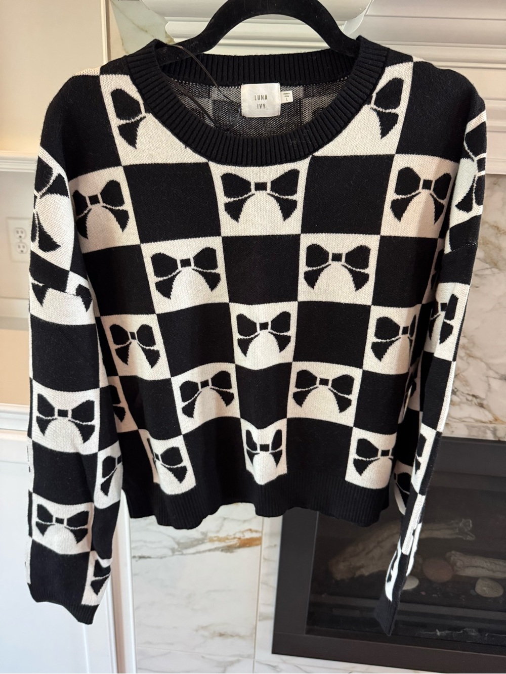 Luna Ivy Black & White Bow-Check Crewneck Sweater